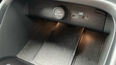 Volvo XC40 2.0 B4P Plus Dark 5dr Auto Petrol Estate